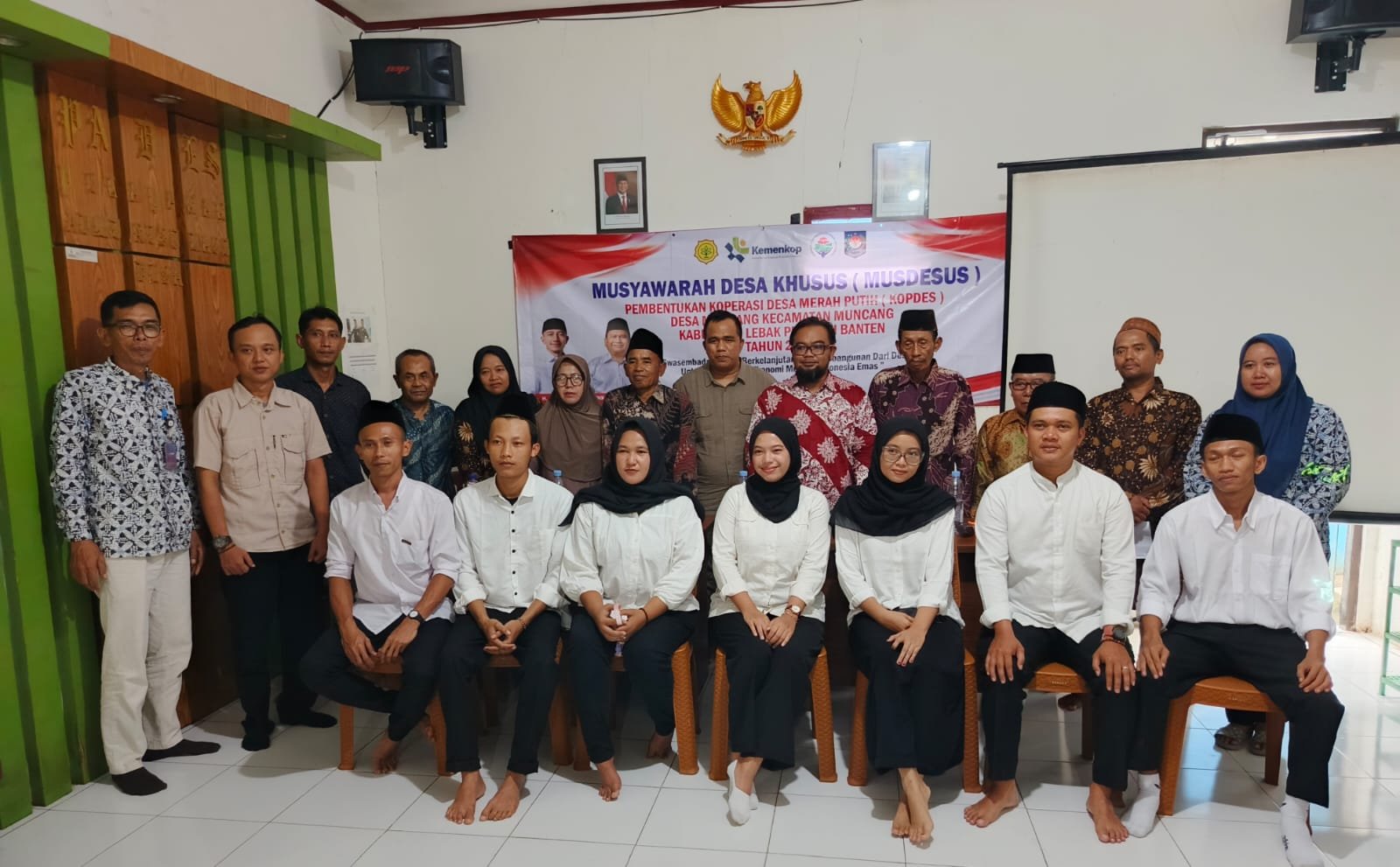 Kadis DPMD Kabupaten Lebak Hadiri Acara Rapat Musdesus Pembentukan Koprasi Desa Merah Putih di Desa Muncang