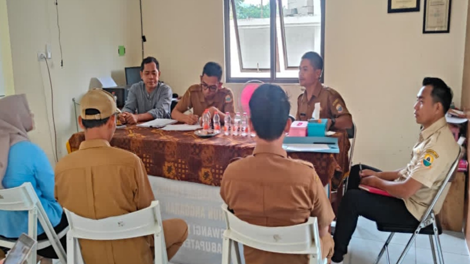 Pengawasan Keuangan Desa Tahun 2025 ,  Langkah Tegas Pemdes Tanjungwangi & Tim Kecamatan Gelar Rapat Pembinaan Semester 1