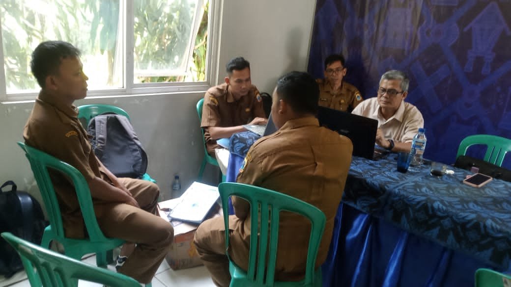 Pemdes Pasireurih, Kecamatan Muncang Mengapresiasi Kunjungan Inspektorat Kabupaten Lebak Reviu Keuangan Desa Tahun Anggaran 2024 – 2025