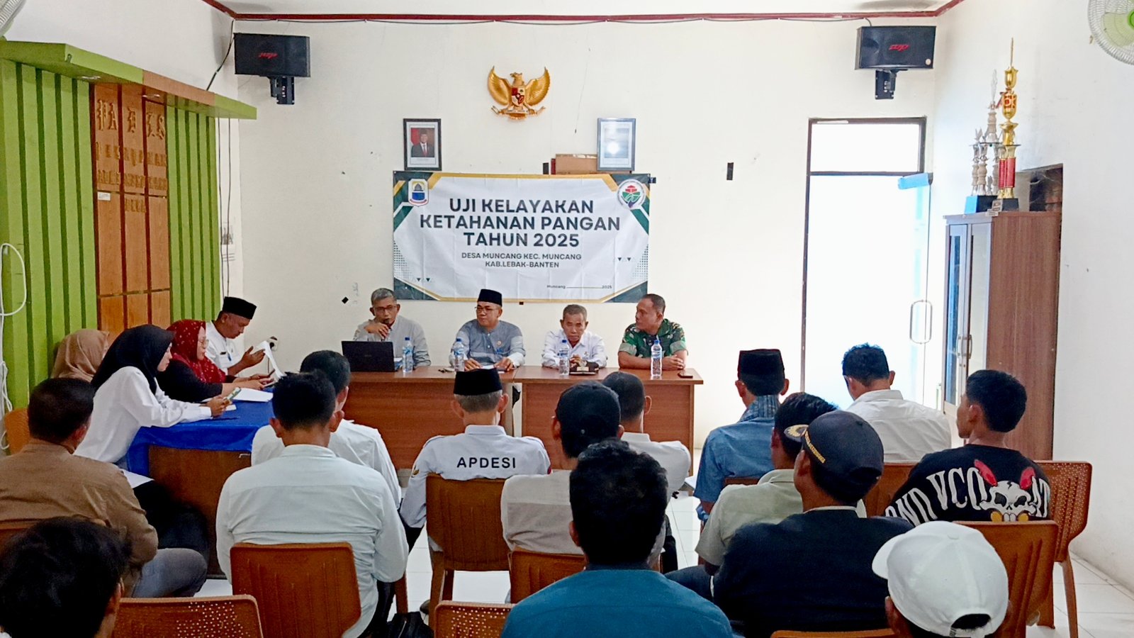 Pemdes Muncang Gelar Rapat Uji Kelayakan Ketapang Tahun 2025