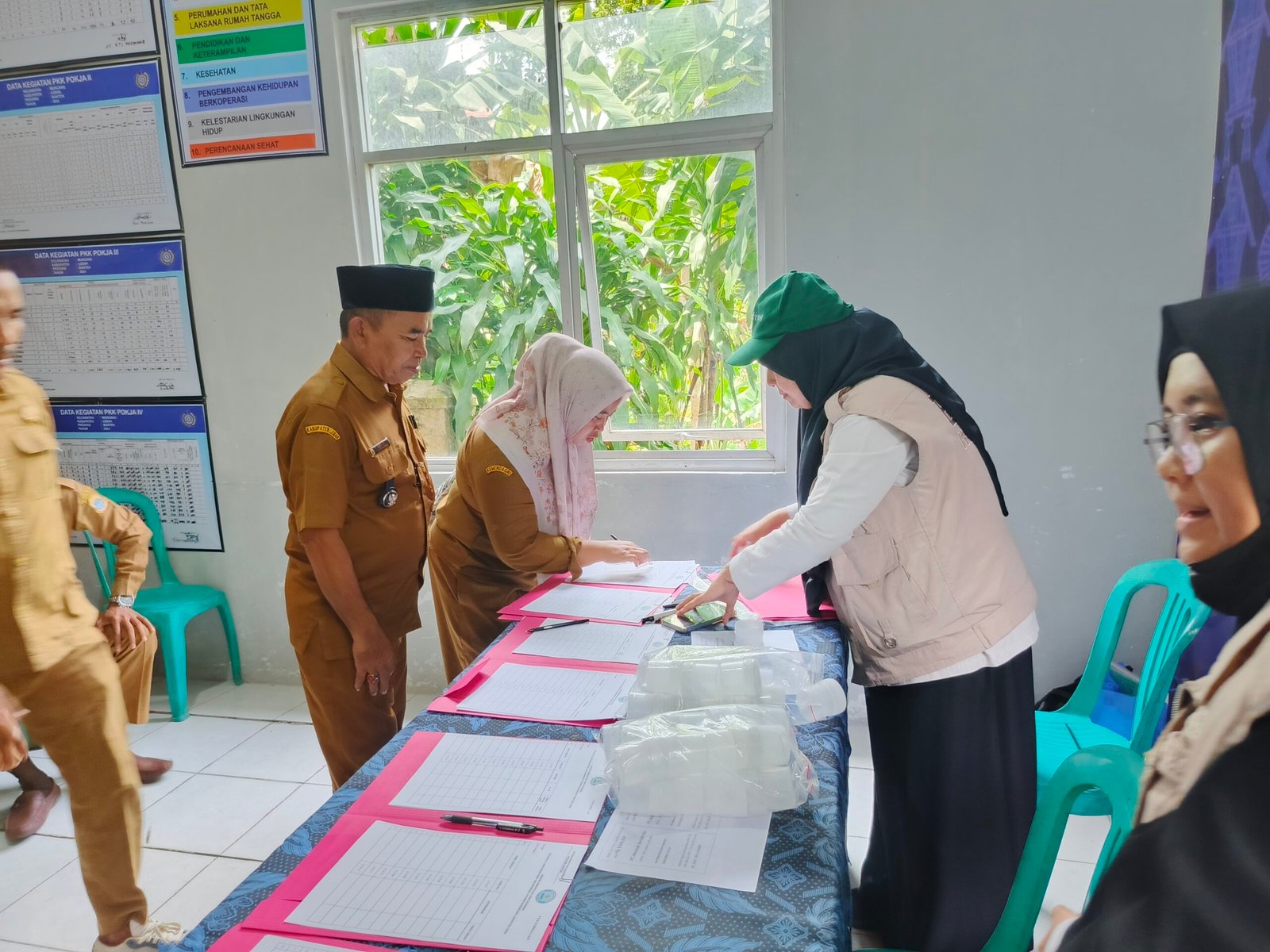 Pemdes Muncang 2025 Menapresiasi Aksi Hebat BNN Banten Gelar Tes Urine Massal untuk Aparatur Bebas Narkoba