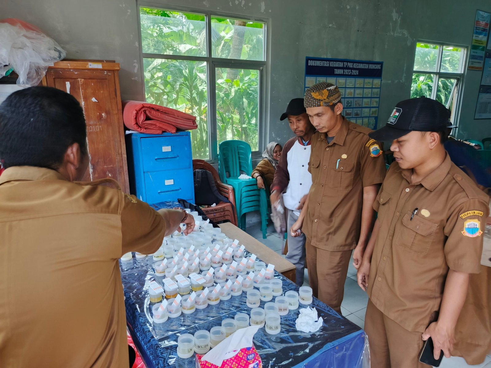 Tes Urine Massal 2025: Pemdes Pasireurih & Perangkat Desa Muncang Tegas Cegah Penyalahgunaan Narkoba