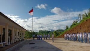 SMA Negeri 2 Muncang Gelar Upacara Hari Pahlawan, Kepala Sekolah Ajak Siswa Teladani Semangat Juang Para Pahlawan
