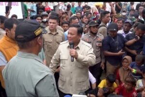 Presiden Prabowo Tinjau Posko Pengungsian Aceh Tamiang, Tegaskan Pemerintah Terus Bantu Pemuliha