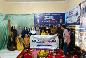 Satu Tahun Artistiknews, Mengabdi Lewat Berita, Berbagi Lewat Aksi Sosial