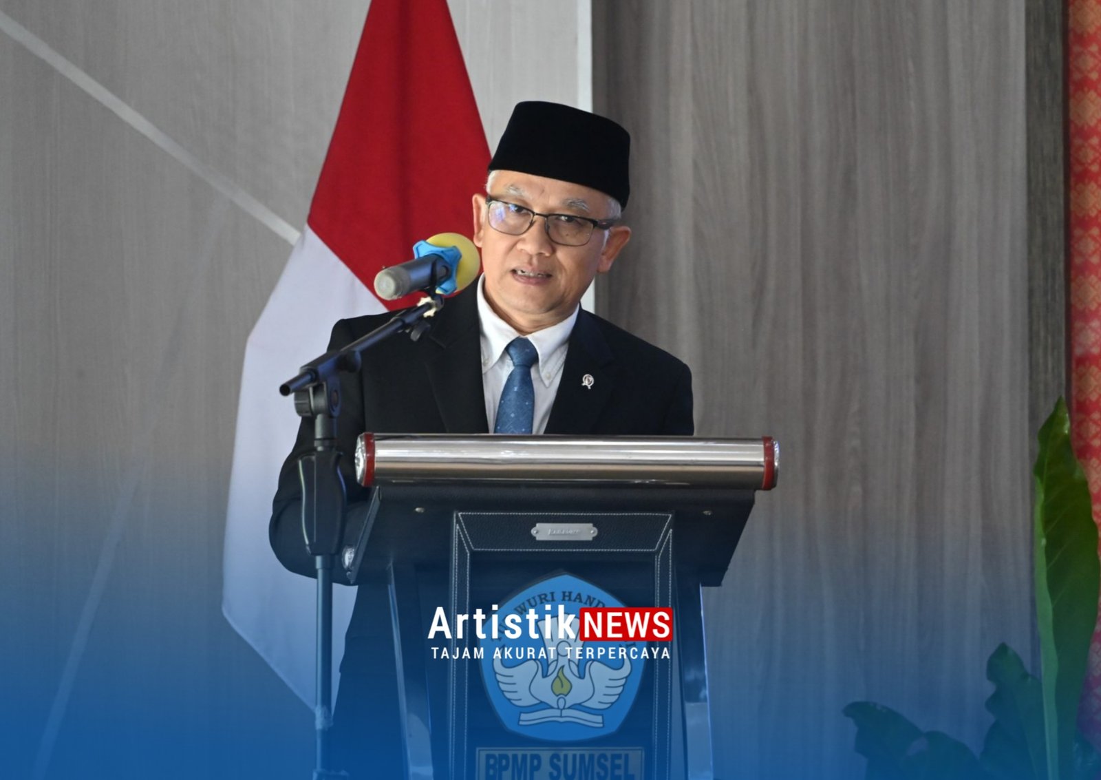 Wamendikdasmen Tinjau Penguatan Literasi dan Kemahiran Berbahasa Indonesia di Palembang