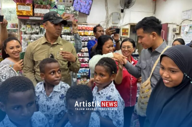 Kunjungan Gibran di Timika Warnai Keceriaan Anak Yatim Saat Belanja Perlengkapan Sekolah