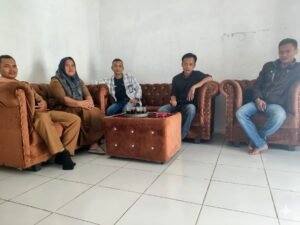 Aparatur Desa Muncang Bersinergi dengan Media untuk Informasi Publik yang Terpercaya