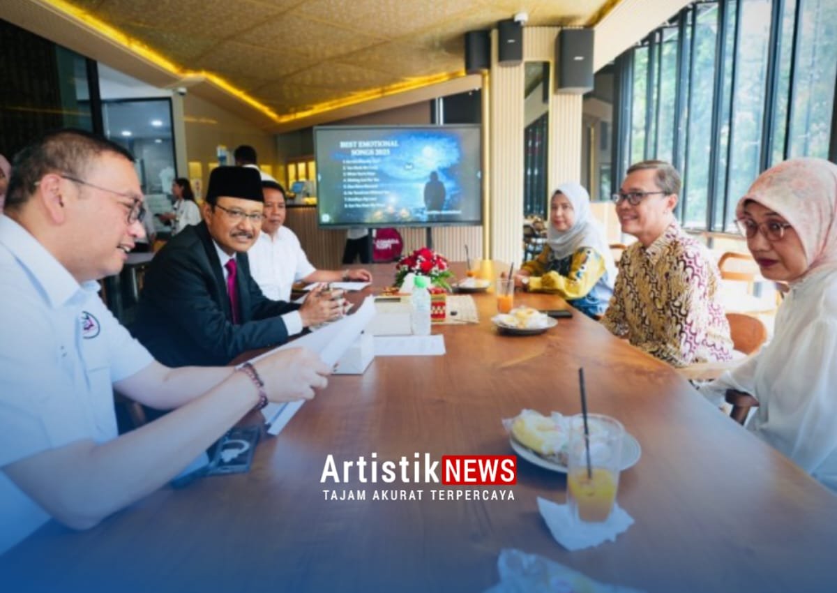 Foto: Menteri Sosial Saifullah Yusuf berdialog dengan perwakilan keluarga penyandang disabilitas di Jakarta, menegaskan komitmen pemberdayaan dan dukungan berkelanjutan. (Sumber: kemensos.go.id).