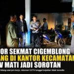 Polisi melakukan pengecekan lokasi hilangnya sepeda motor milik Sekmat Cigemblong di Kantor Kecamatan Cigemblong, Kabupaten Lebak. (Istimewa)