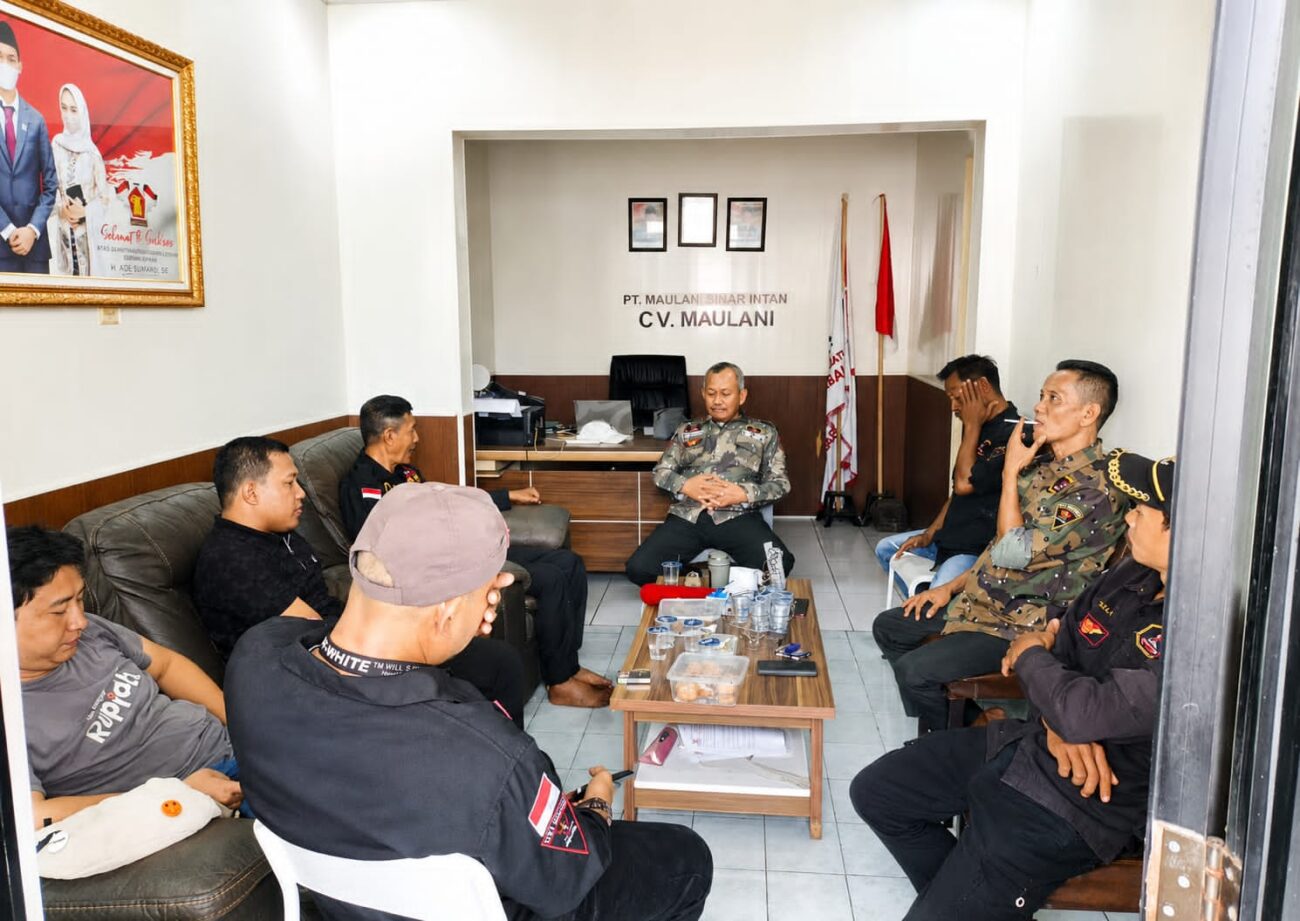 Pengurus GRIB Jaya DPC Kabupaten Lebak menggelar rapat konsolidasi organisasi menjelang penyerahan SK kepada 15 PAC di Kabupaten Lebak.