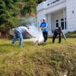 Kegiatan Gotong Royong Jumat Bersih di Desa Pasireurih bertujuan menjaga kebersihan dan kenyamanan lingkungan. (Istimewa)