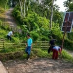 Kepala Desa Muhaimin bersama perangkat desa dan warga mengikuti Gotong Royong Jumat Bersih di Desa Girijagabaya, Kecamatan Muncang. (Istimewa)