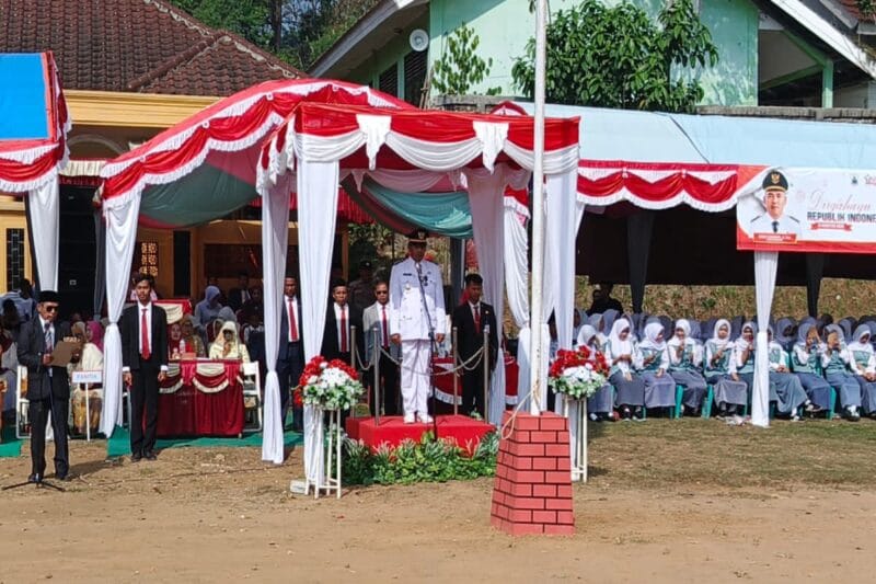 Ribuan Peserta Meriahkan Upacara Kemerdekaan di Muncang