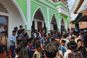 Maulid Nabi Kampung Kadu Kempong Baros dihadiri ratusan warga