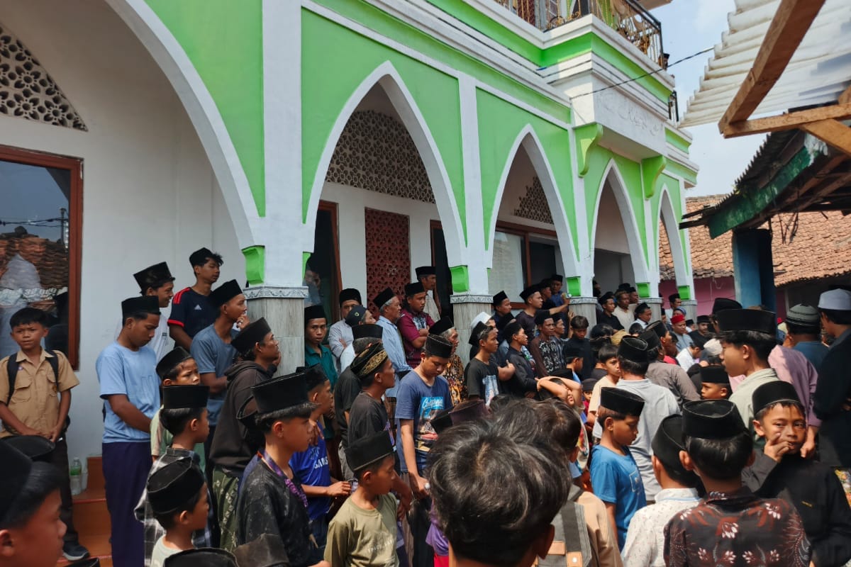 Maulid Nabi Kampung Kadu Kempong Baros dihadiri ratusan warga