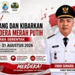 Camat Muncang Endih Sunardi mengajak warga mengibarkan Bendera Merah Putih selama Agustus 2026.