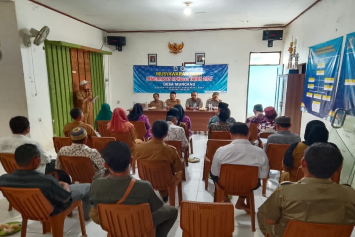 Musdes RKPDes 2027 Desa Muncang bersama pemerintah desa, BPD, RT, RW dan tokoh masyarakat
