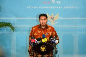 Menteri PKP Maruarar Sirait melaporkan program perumahan Prabowo, termasuk bedah rumah, rumah subsidi FLPP, dan pemberdayaan UMKM lokal.