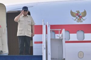 Presiden Prabowo Subianto menuju Maluku Utara untuk program hilirisasi IWIP